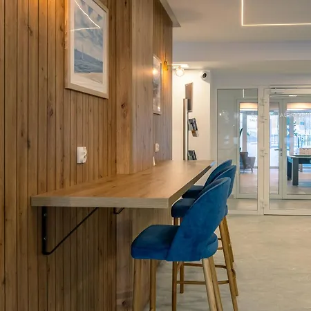 Blekit - Baseny, Sauny, Jacuzzi, Silownia, Bilard, Sala Zabaw, Parking, Do Plazy 400m Plaskie Dojscie