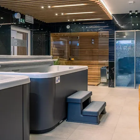 Blekit - Baseny, Sauny, Jacuzzi, Silownia, Bilard, Sala Zabaw, Parking, Do Plazy 400m Plaskie Dojscie Lejlighed Jastrzębia Góra
